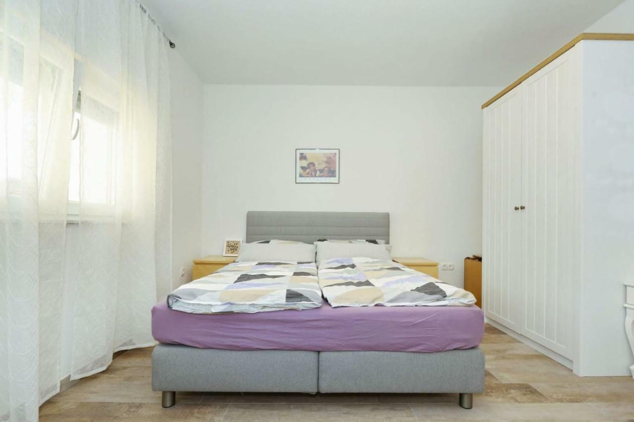 Malu Vir Apartment Exterior photo